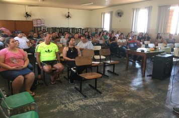 Foto - Palestra com motoristas e monitores