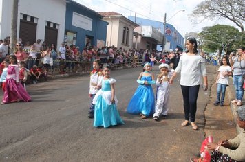 Foto - Desfile 145 anos