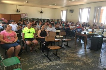 Foto - Palestra com motoristas e monitores