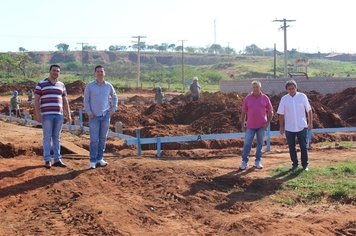 Prefeito e vereadores visitam obras em Itaí