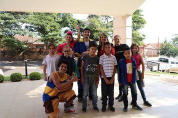 Espetáculo teatral do “Programa Caminhos para a Cidadania” realizado pelo Instituto CCR e CCR SPVias é apresentado em Itaí