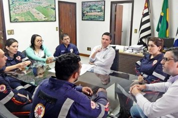 Prefeitura recebe representantes do SAMU