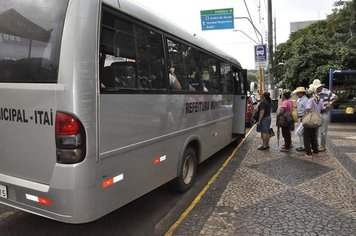 Ônibus Urbano volta a circular em Itaí