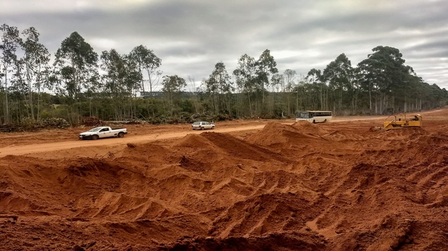 Prefeitura de Itaí realiza obras de benfeitorias na estrada Santa Terezinha