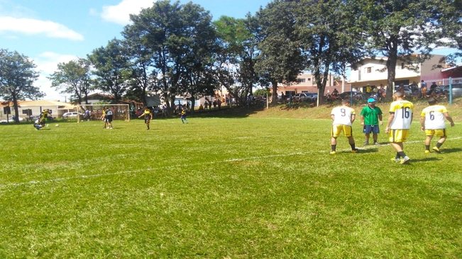 Atividades esportivas solidárias marcam o domingo em Itaí