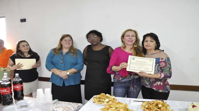 CRAS Itaí encerra curso de pintura em tecido