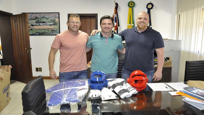 Prefeitura de Itaí adquire novos equipamentos para o Taekwondo