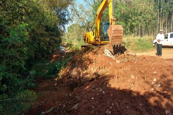 Prefeitura Municipal de Itaí realiza limpeza em 