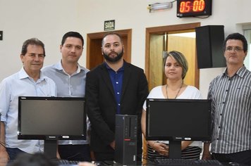 Itaienses recebem certificado de conclusão de cursos da SERT